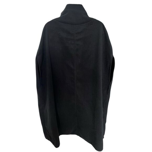 FHQ Collection Oversized Black Cape In Size M. - Picture 5 of 7